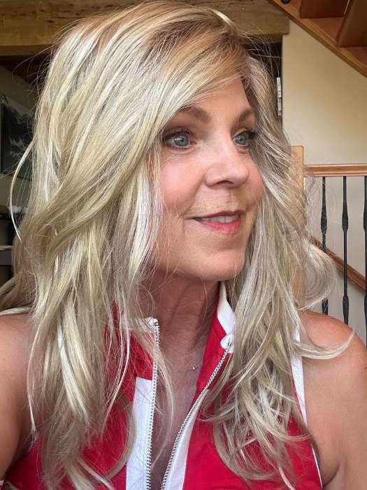 Susan @an_affair_with_hair wearing ARROW by ELLEN WILLE in color CHAMPAGNE ROOTED | Light Beige Blonde, Medium Honey Blonde, and Platinum Blonde blend with Dark Roots