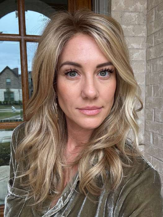 Jenny B. @thewiggygirl wearing ARROW by ELLEN WILLE in color CARAMEL LIGHTED | Dark Honey Blonde base with Gold Blonde highlights on the top only, darker nape
